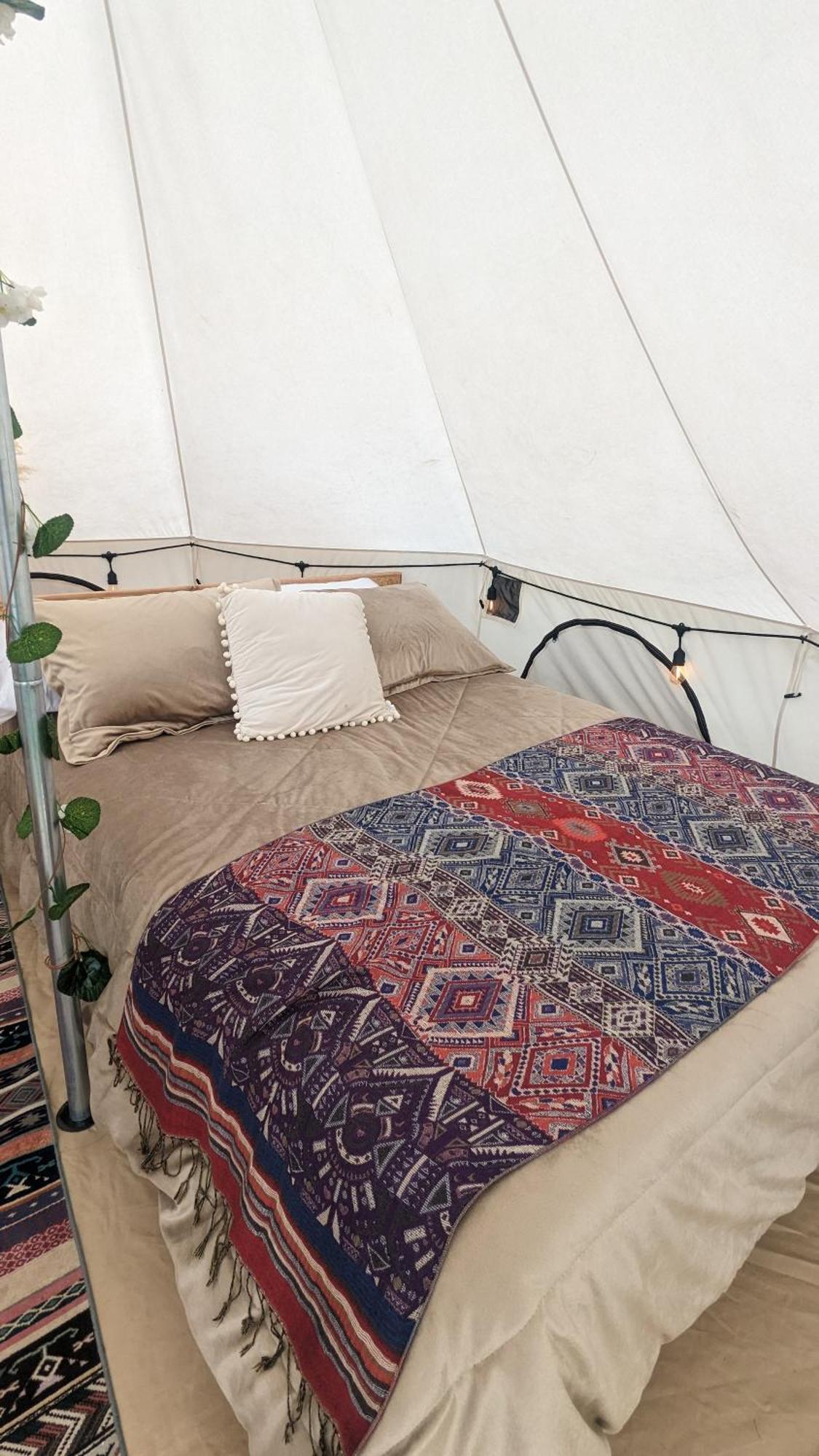 Killary Lodge & Glamping Cachanlo de Sidcay Екстер'єр фото
